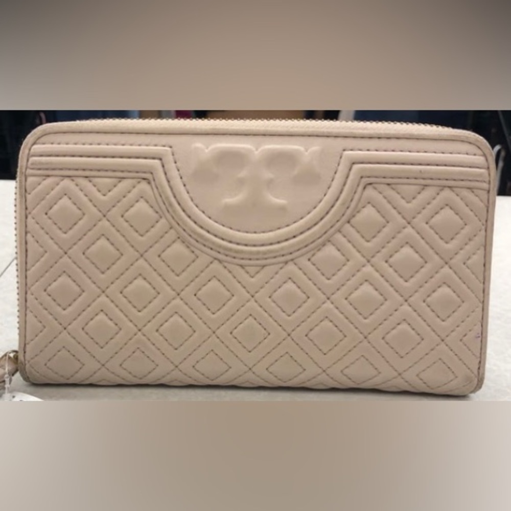 Tory Burch wallet
